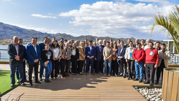 FE MESA EJECUTIVA FAM SAN LUIS 0